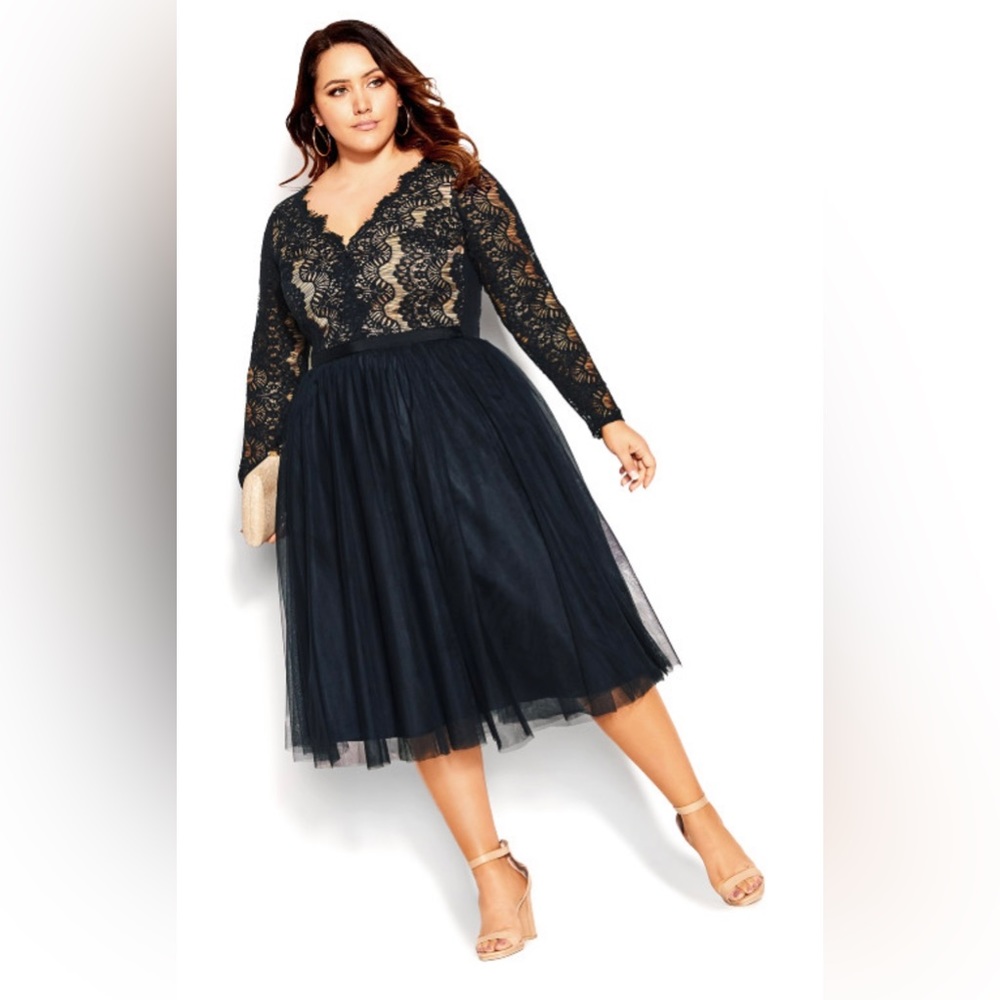 NWT City Chic dress. Size S (16). Color Navy.